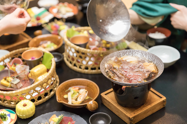 温泉旅館　食事