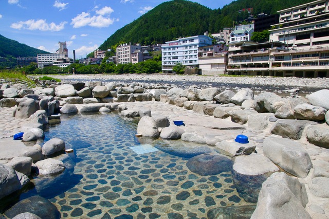 下呂温泉　噴泉池