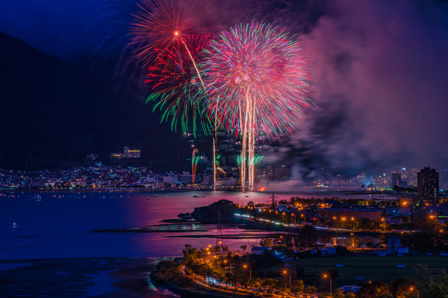 諏訪湖祭湖上花火大会