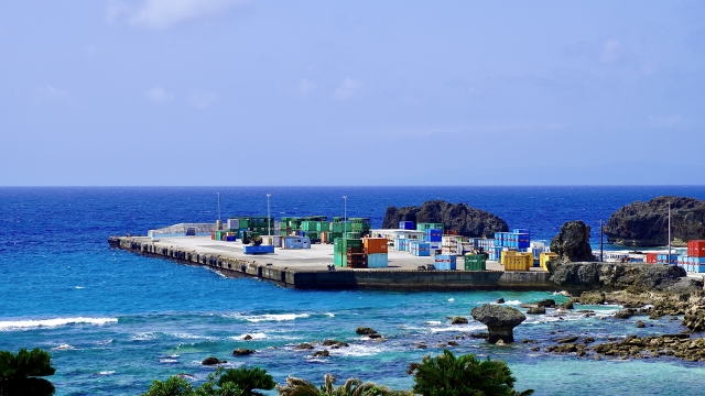 与論島　港